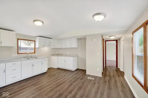 143 Echo Lake E Drive Mooresville IN 46158