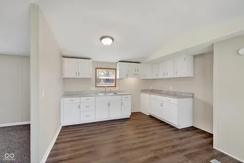 143 Echo Lake E Drive Mooresville IN 46158