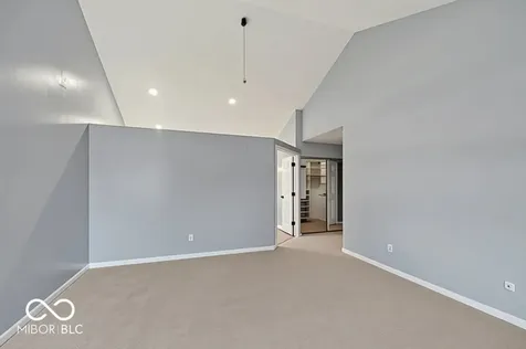 8730 Powderhorn Way Indianapolis IN 46256