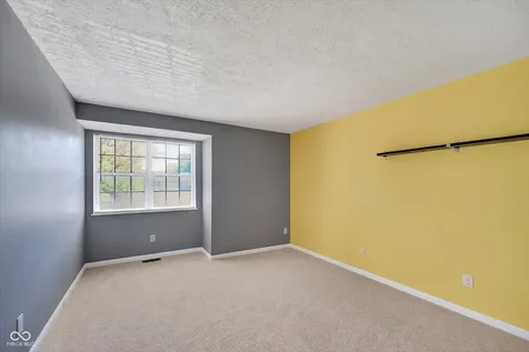 8730 Powderhorn Way Indianapolis IN 46256