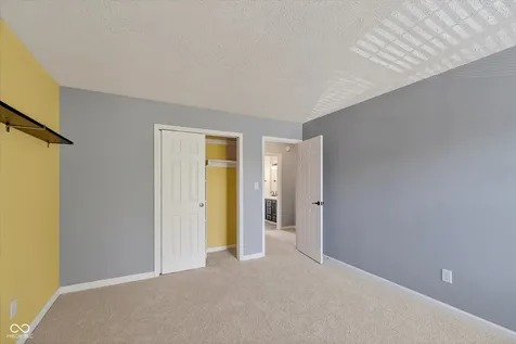 8730 Powderhorn Way Indianapolis IN 46256