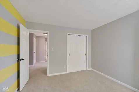 8730 Powderhorn Way Indianapolis IN 46256