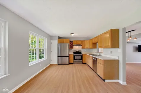 8730 Powderhorn Way Indianapolis IN 46256