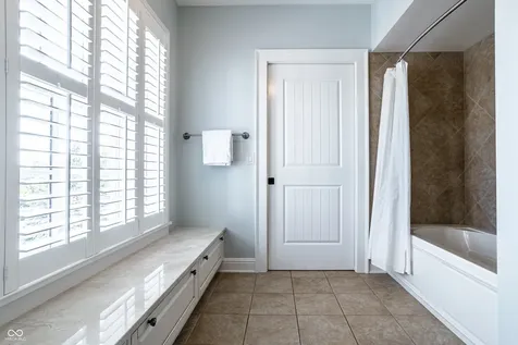 1805 Beaufain Street Carmel IN 46032