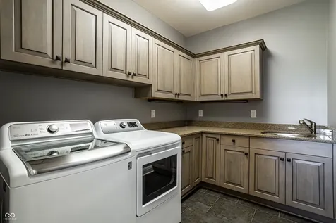 1805 Beaufain Street Carmel IN 46032