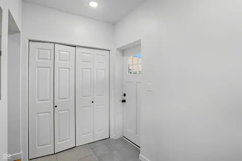 67 S Tresslar Avenue Bargersville IN 46106