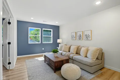 67 S Tresslar Avenue Bargersville IN 46106
