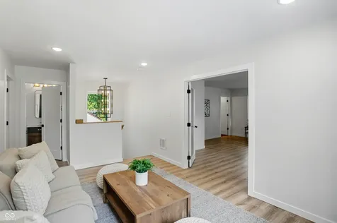 67 S Tresslar Avenue Bargersville IN 46106