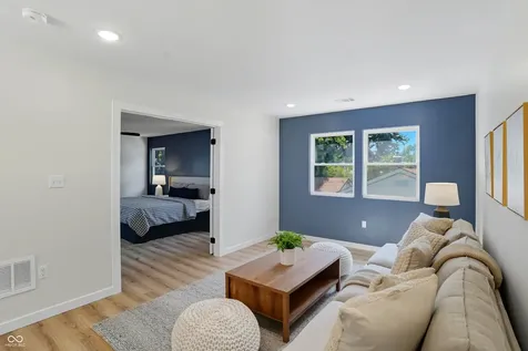67 S Tresslar Avenue Bargersville IN 46106