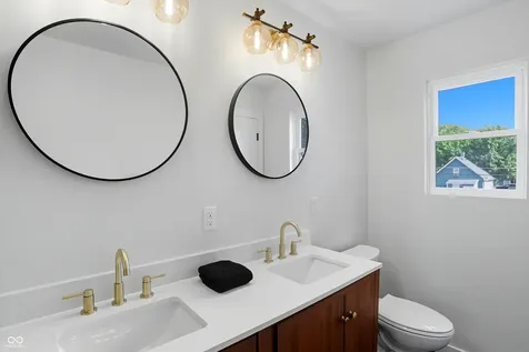 67 S Tresslar Avenue Bargersville IN 46106