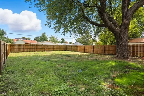 67 S Tresslar Avenue Bargersville IN 46106