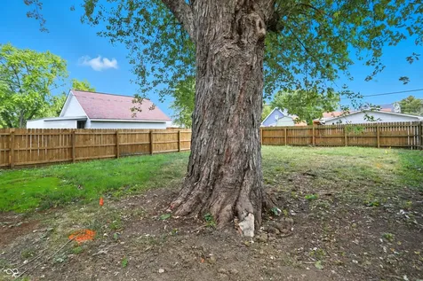 67 S Tresslar Avenue Bargersville IN 46106
