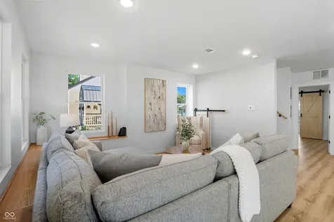 67 S Tresslar Avenue Bargersville IN 46106