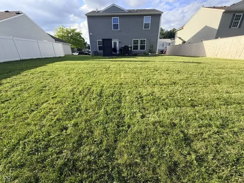 10879 Parker Drive Indianapolis IN 46231