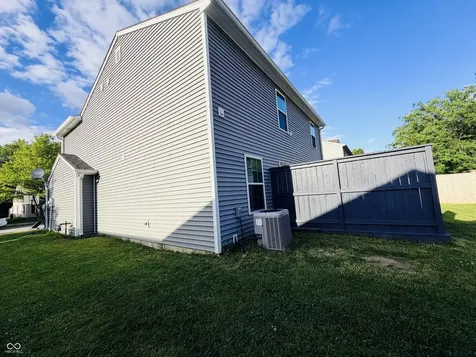 10879 Parker Drive Indianapolis IN 46231