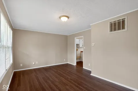 7383 E 53rd Street Indianapolis IN 46226