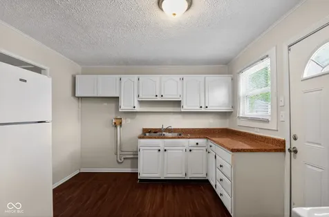 7383 E 53rd Street Indianapolis IN 46226