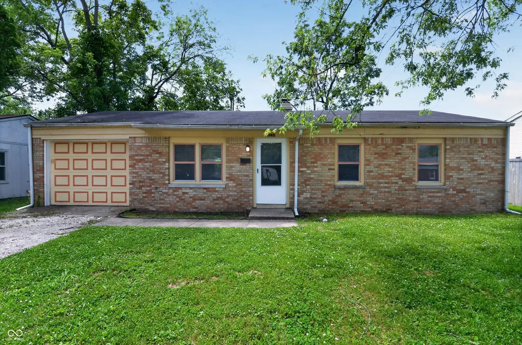 6231 Meadowlark Drive Indianapolis IN 46226