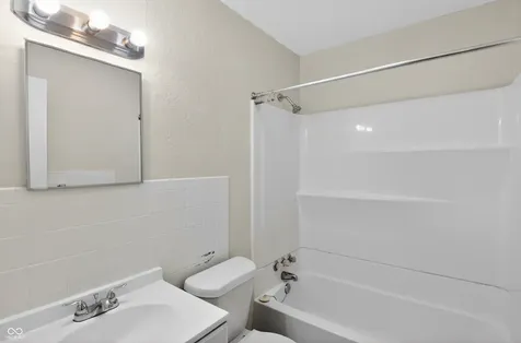 6231 Meadowlark Drive Indianapolis IN 46226