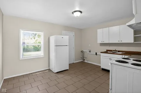 6231 Meadowlark Drive Indianapolis IN 46226