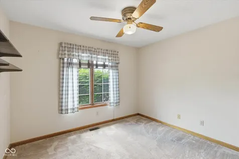 4618 W Harvest Lane Bloomington IN 47404