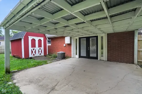 2243 N Bolton Avenue Indianapolis IN 46218