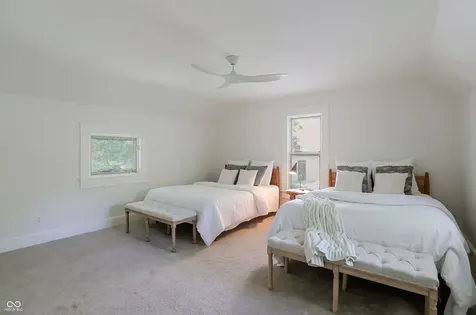 420 W Pine Street Zionsville IN 46077