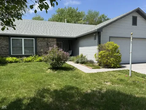 2102 Yosemite Drive Lebanon IN 46052