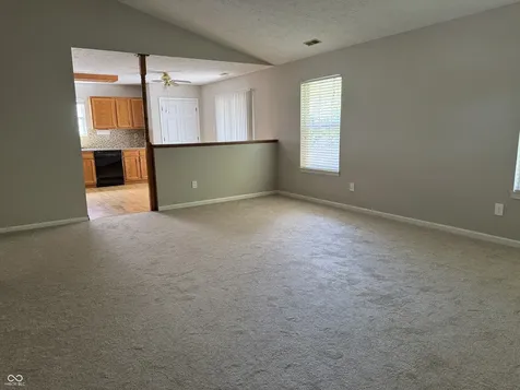 2102 Yosemite Drive Lebanon IN 46052