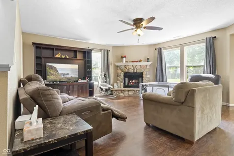 19185 Calico Aster Drive Noblesville IN 46062
