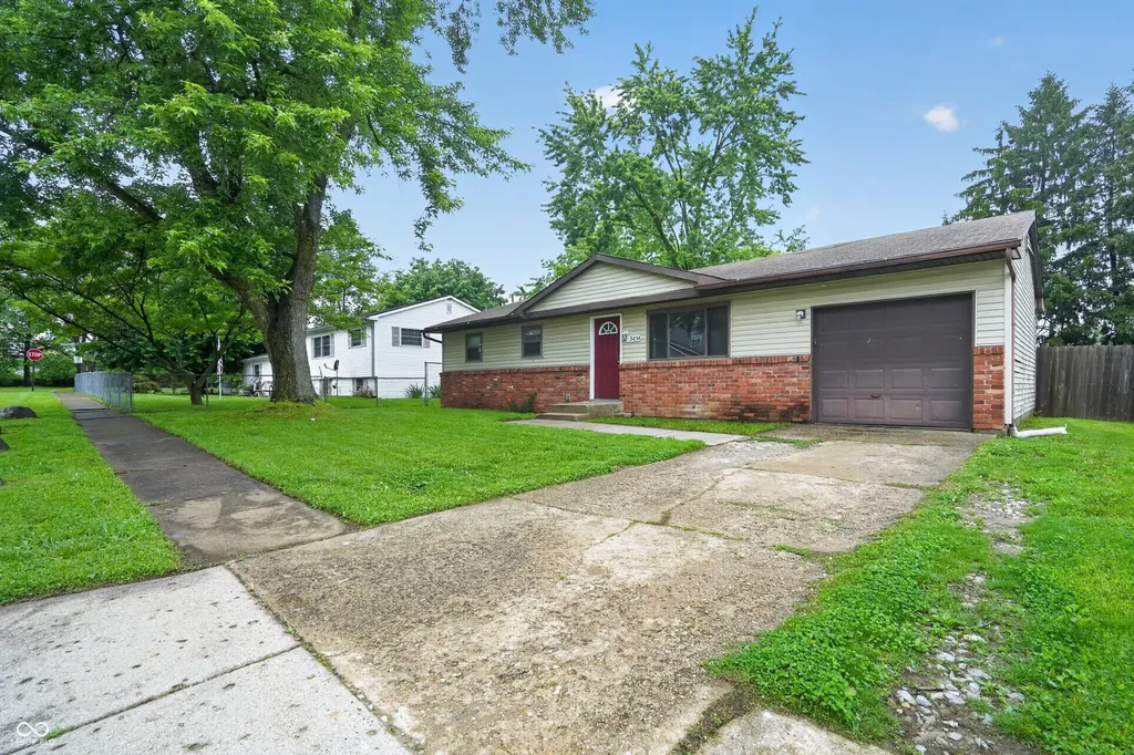 5434 Norcroft Drive Indianapolis IN 46221