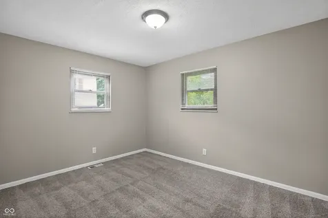 5434 Norcroft Drive Indianapolis IN 46221