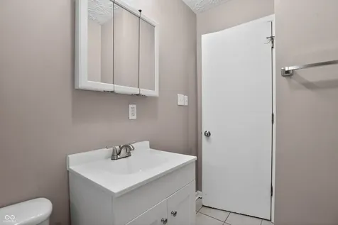 5434 Norcroft Drive Indianapolis IN 46221
