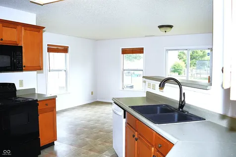 1795 Feather Reed Lane Greenwood IN 46143