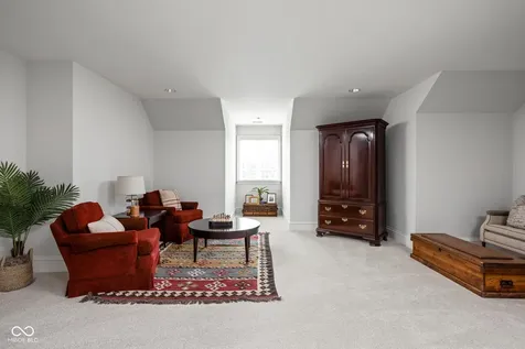 42 Monahan Road Zionsville IN 46077