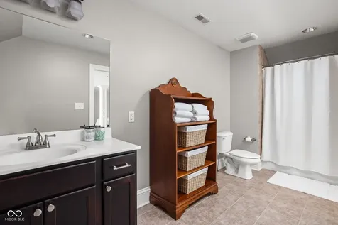 42 Monahan Road Zionsville IN 46077