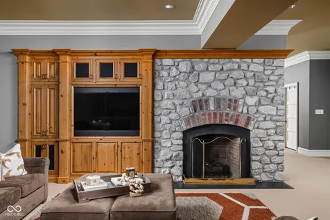 42 Monahan Road Zionsville IN 46077