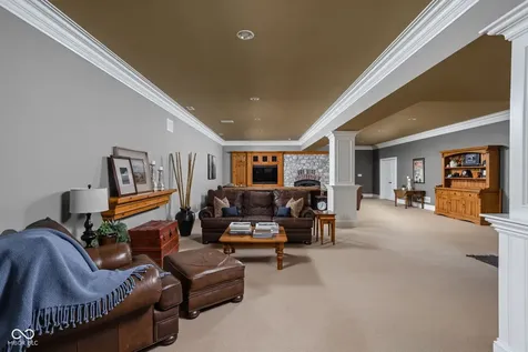 42 Monahan Road Zionsville IN 46077