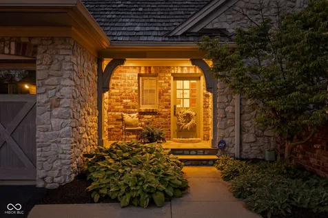 42 Monahan Road Zionsville IN 46077