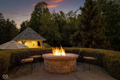 42 Monahan Road Zionsville IN 46077