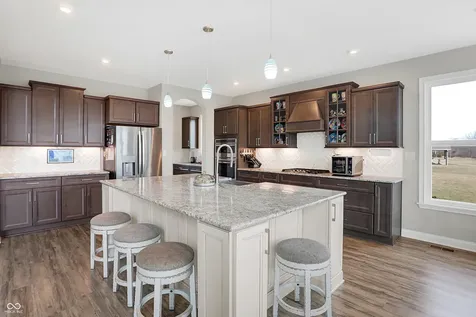 5683 Oakmont Boulevard Bargersville IN 46106