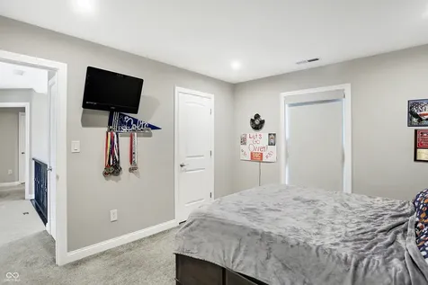 5683 Oakmont Boulevard Bargersville IN 46106