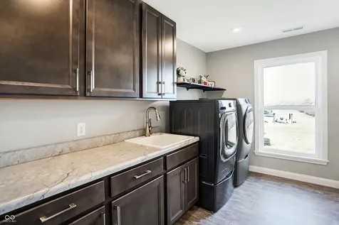 5683 Oakmont Boulevard Bargersville IN 46106