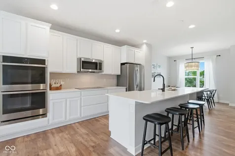 2945 Bolton Square Boulevard Indianapolis IN 46222