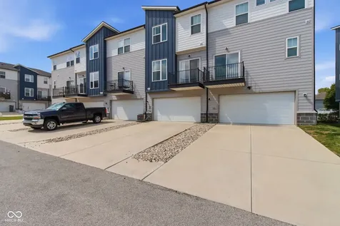 2945 Bolton Square Boulevard Indianapolis IN 46222