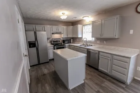 3929 Owster Lane Indianapolis IN 46237