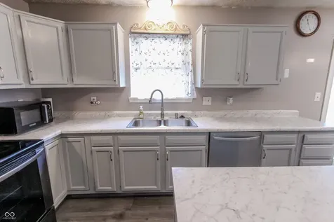 3929 Owster Lane Indianapolis IN 46237