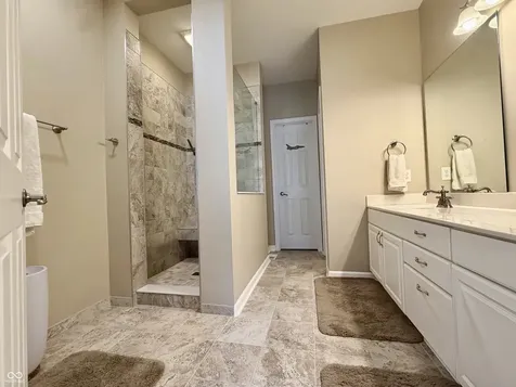 1626 Lacebark Drive Greenwood IN 46143