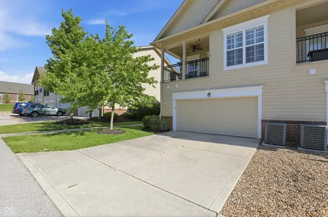 1626 Lacebark Drive Greenwood IN 46143