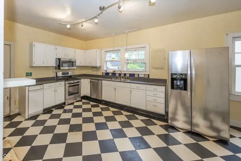4304 Central Avenue Indianapolis IN 46205